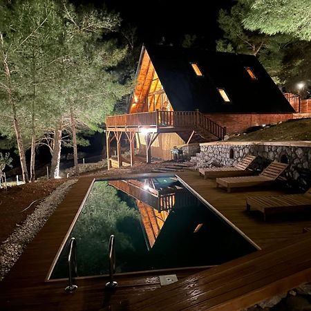 Panurlawoodenhouse Oezel Havuz& Sauna Mavi Екстер'єр фото