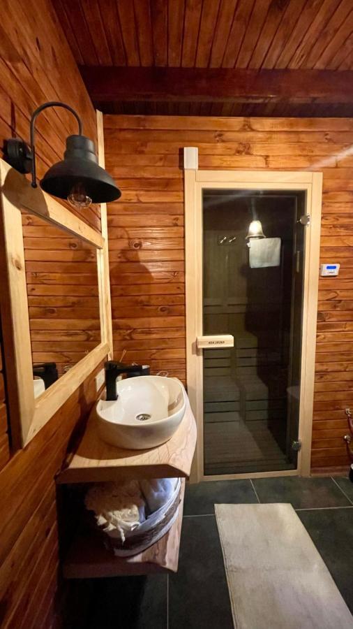 Panurlawoodenhouse Oezel Havuz& Sauna Mavi Екстер'єр фото