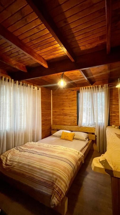 Panurlawoodenhouse Oezel Havuz& Sauna Mavi Екстер'єр фото