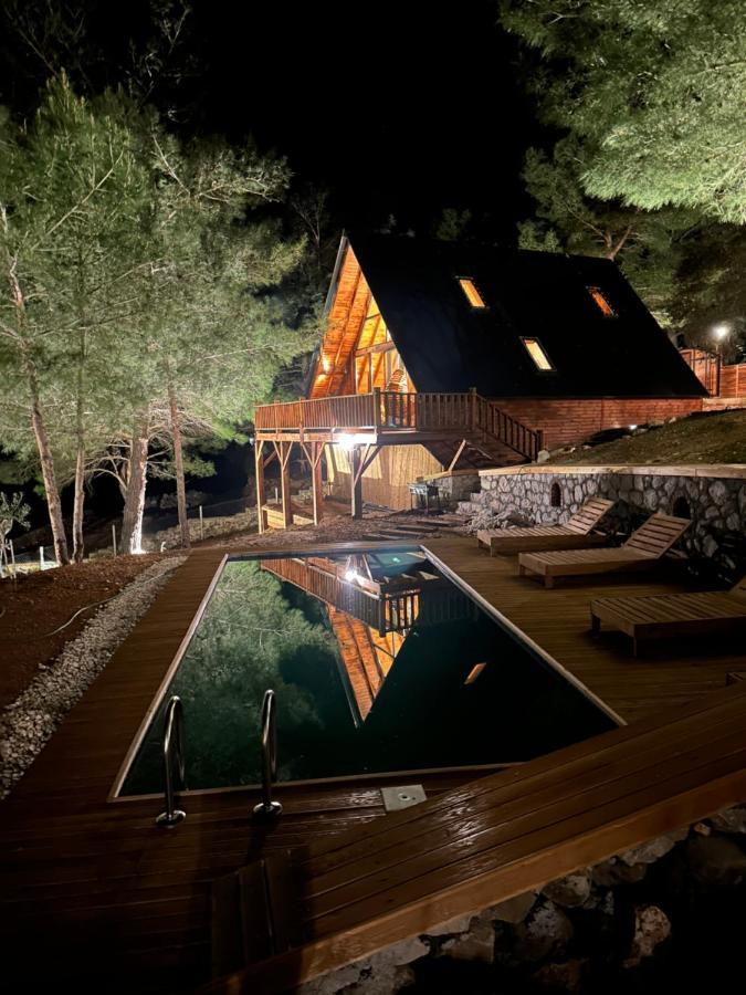 Panurlawoodenhouse Oezel Havuz& Sauna Mavi Екстер'єр фото