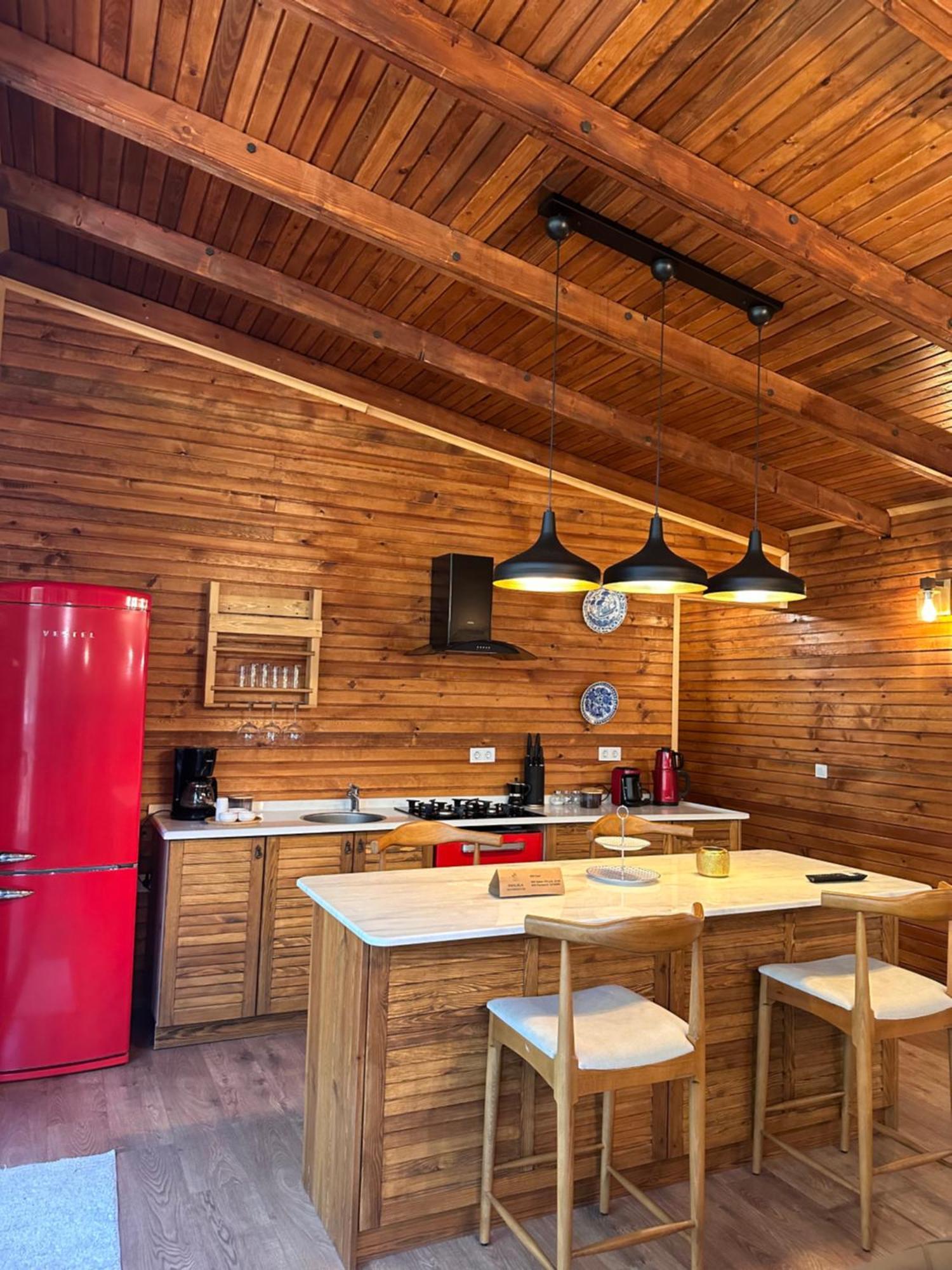 Panurlawoodenhouse Oezel Havuz& Sauna Mavi Екстер'єр фото