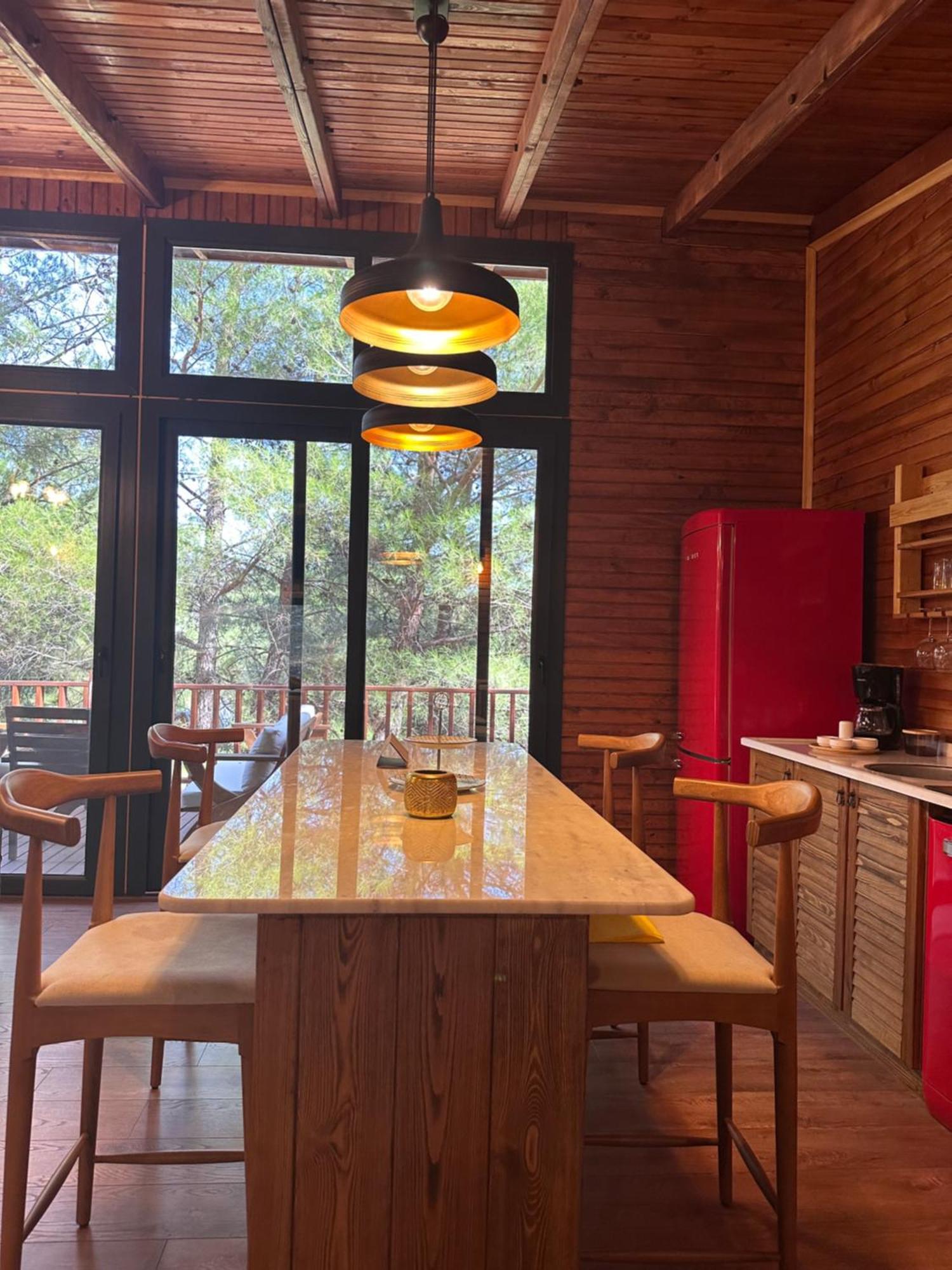 Panurlawoodenhouse Oezel Havuz& Sauna Mavi Екстер'єр фото